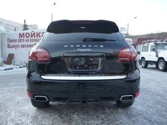 2011 Porsche Cayenne Photos