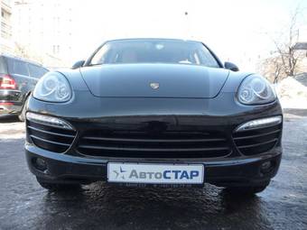 2011 Porsche Cayenne Photos