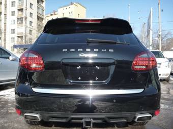 2011 Porsche Cayenne Pictures