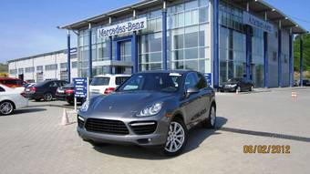 2011 Porsche Cayenne Pictures