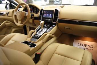 2012 Porsche Cayenne Pictures