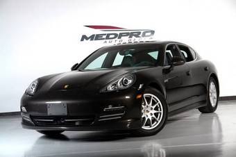 2010 Porsche Panamera Photos