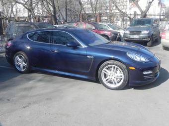2010 Porsche Panamera Photos