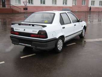 1998 Renault 19 Pics