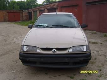 1998 Renault 19 Photos