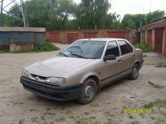 1998 Renault 19 Pics