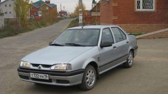 1998 Renault 19