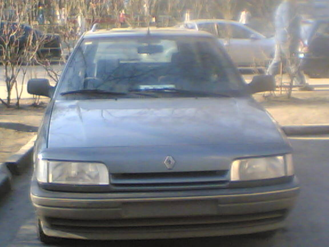 1990 Renault 21