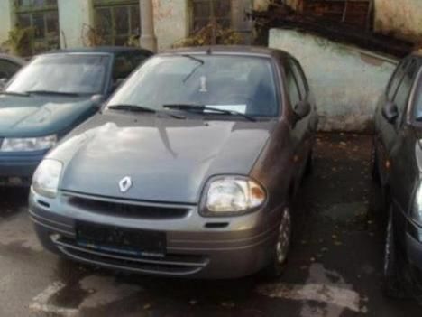 2000 Renault Clio