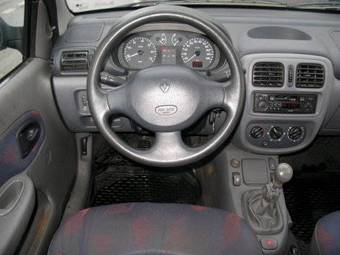 2000 Renault Clio For Sale