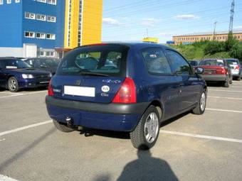 2000 Renault Clio Pictures