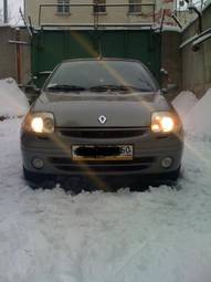 2001 Renault Clio Pics