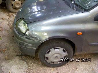 2001 Renault Clio Pictures