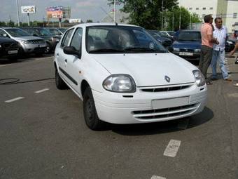 2001 Renault Clio Pics