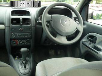 2002 Renault Clio Pics