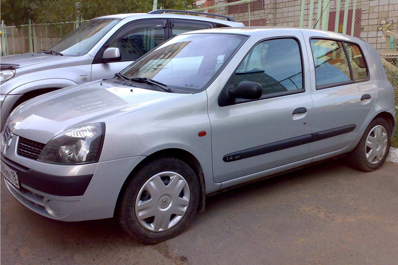 2002 Renault Clio