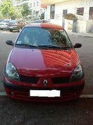 2003 Renault Clio Pictures