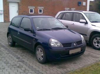 2003 Renault Clio Pictures