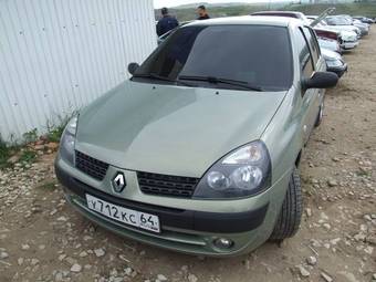 2004 Renault Clio Pictures