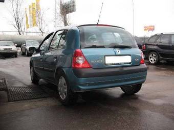 2004 Renault Clio Pictures