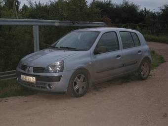 2004 Renault Clio Photos