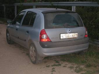 2004 Renault Clio Pictures
