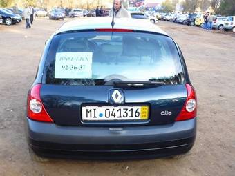 2005 Renault Clio Photos