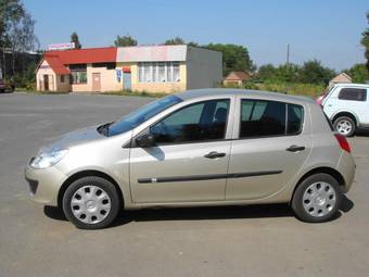 2007 Renault Clio Photos