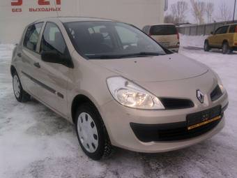 2008 Renault Clio Pics
