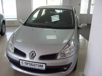 2008 Renault Clio Photos