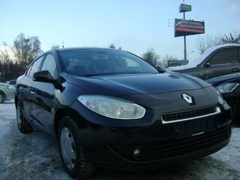 2010 Renault Fluence Photos