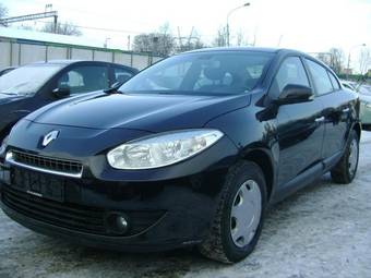 2010 Renault Fluence Photos