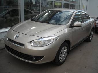 2010 Renault Fluence Photos