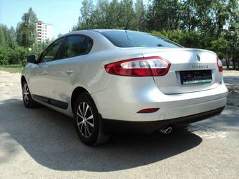 2010 Renault Fluence Pics