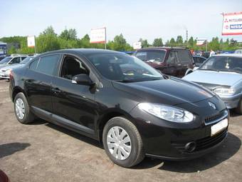 2011 Renault Fluence Photos