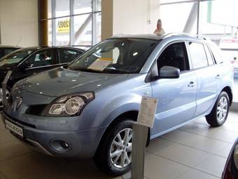 2008 Renault Koleos Photos