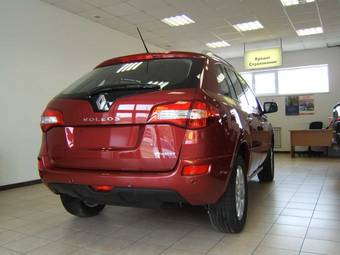 2009 Renault Koleos Photos