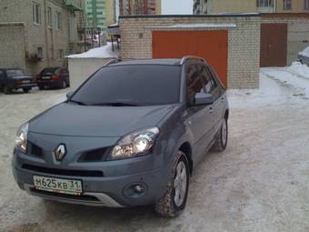 2009 Renault Koleos Photos