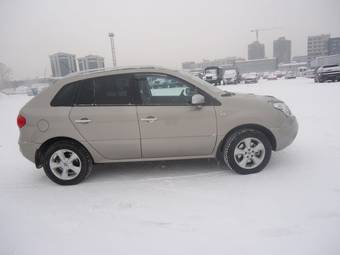 2010 Renault Koleos Pictures