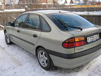 1988 Renault Laguna Pictures