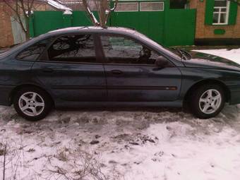 1994 Renault Laguna Photos