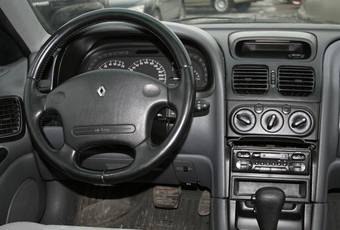 1997 Renault Laguna Photos