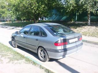 1997 Renault Laguna Photos