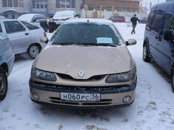 1999 Renault Laguna Photos