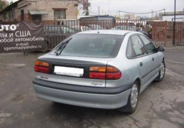 2000 Renault Laguna