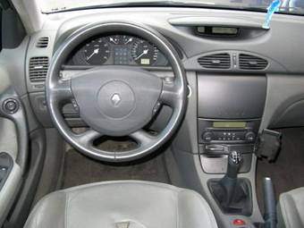 2001 Renault Laguna Pictures