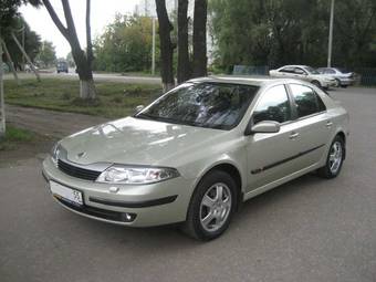 2003 Renault Laguna Photos