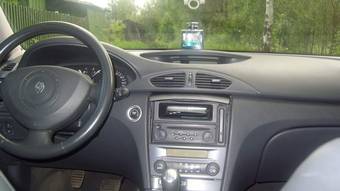 2004 Renault Laguna Pics