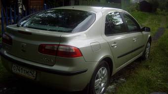 2004 Renault Laguna Pictures
