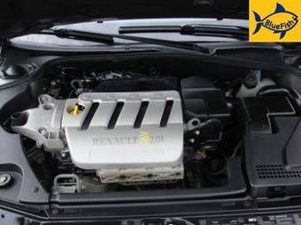 2004 Renault Laguna Images